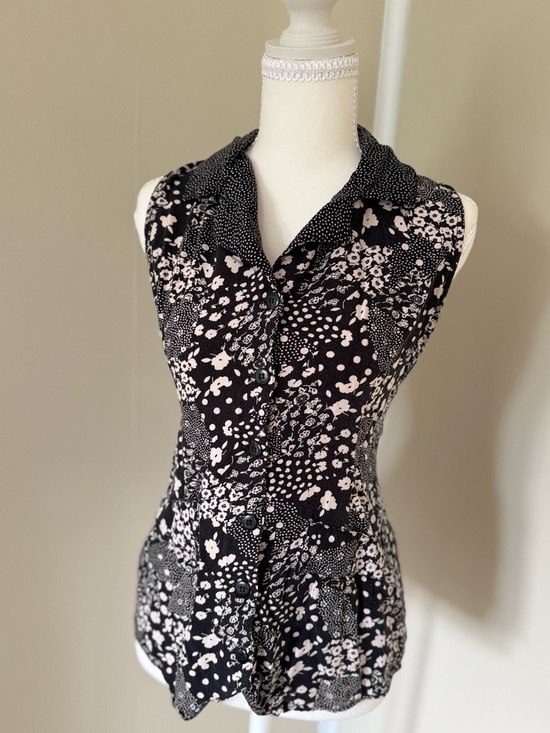 Pinky Tops - Y2K tie waist top Vintage Pinky Black Floral Button-Up Blouse w Corset Back Ties